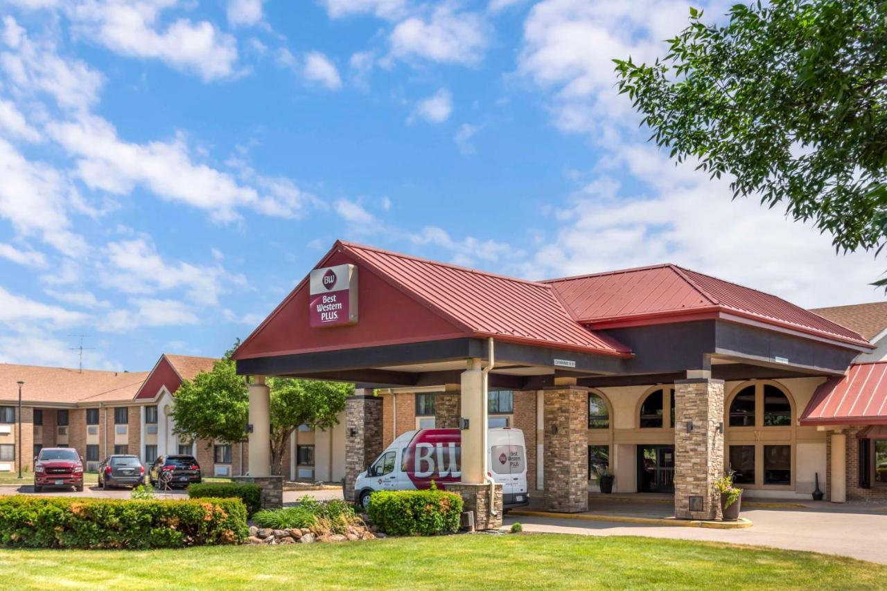 Best Western Plus Ramkota Hotel Sioux Falls Exterior photo